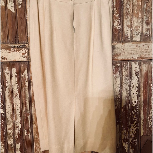 👑Gorgeous fit for a princess ivory vintage suit NEIMAN Marcus fur cuffs - Picture 14 of 14